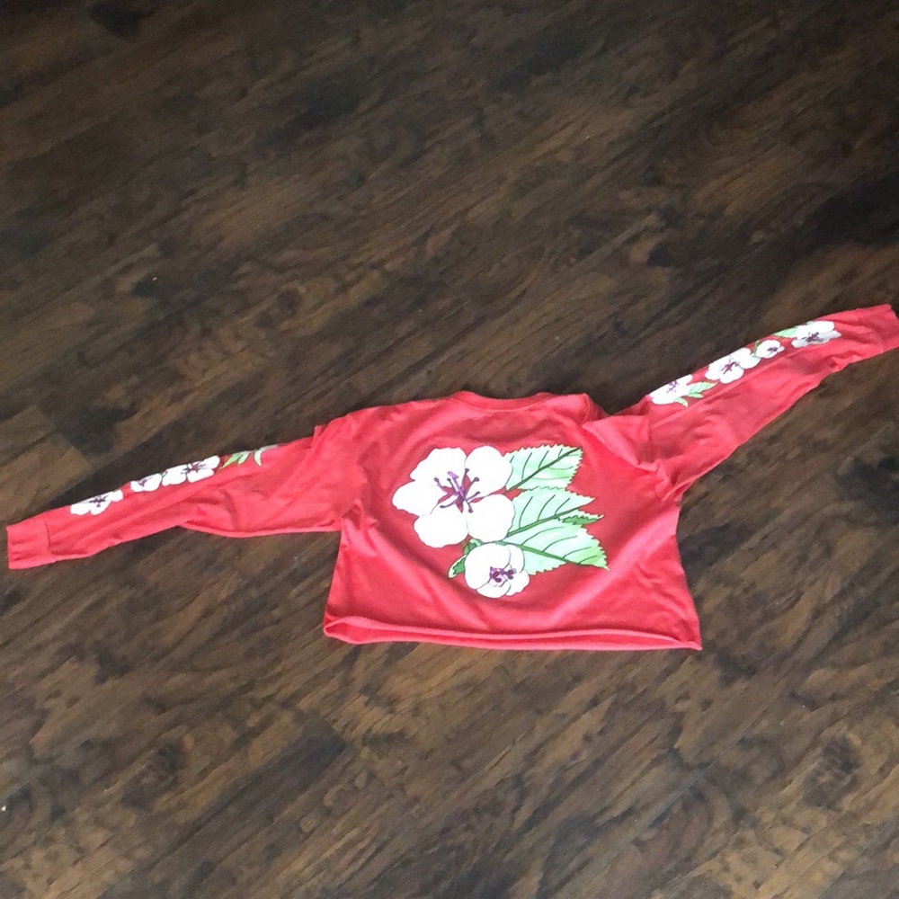 Super cute hibiscus 🌺 flower long sleeve